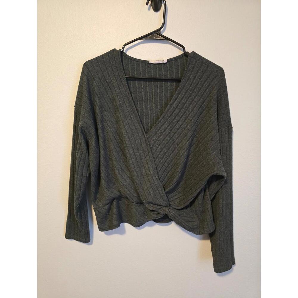 Lush Dark Green V-Neck Long Sleeve Ribbed Blouse(M)